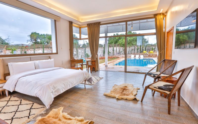 Villa moderne avec piscine route d’Agadir
