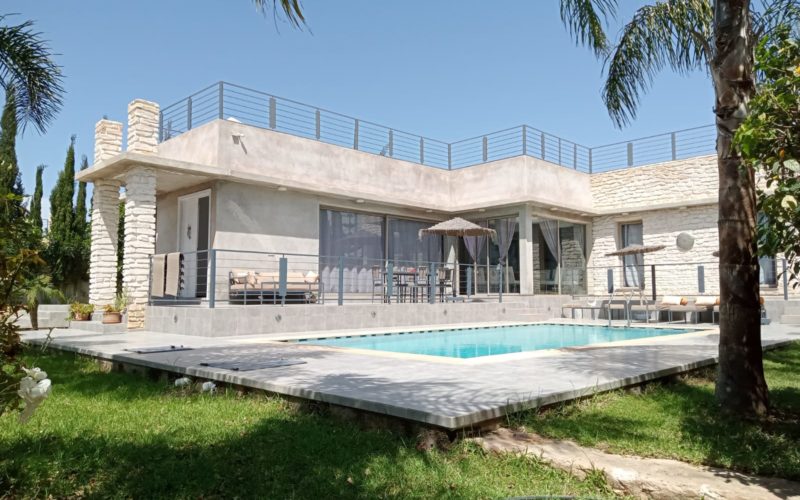 Charmante villa avec piscine et un beau jardin